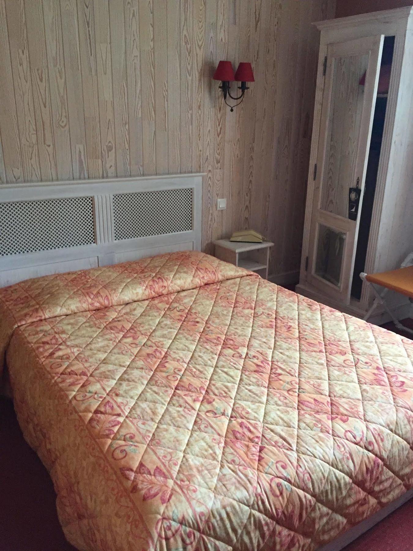 Hotel La Grande Bruyere 2*